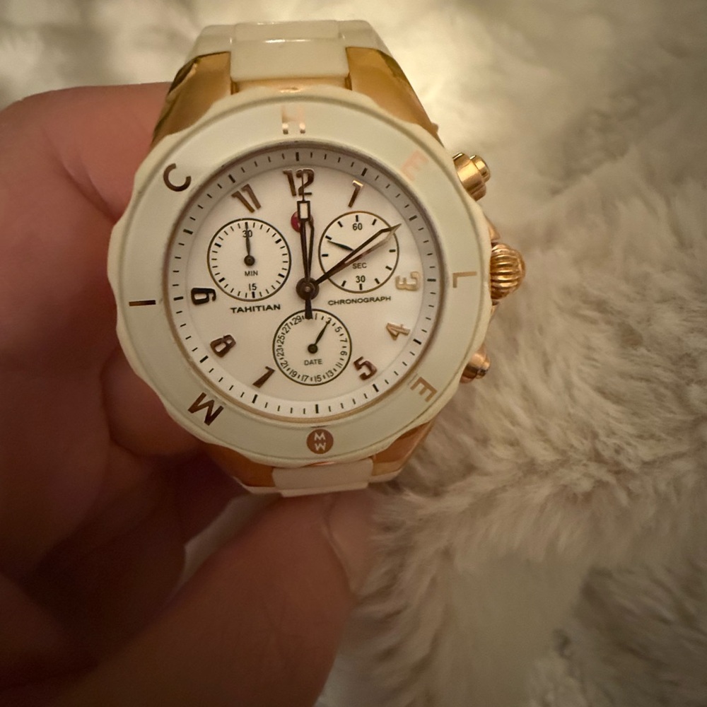 White and Gold Tahitian Chronograph Watch